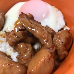 鶏むね肉で＊温玉のせ焼き鳥丼